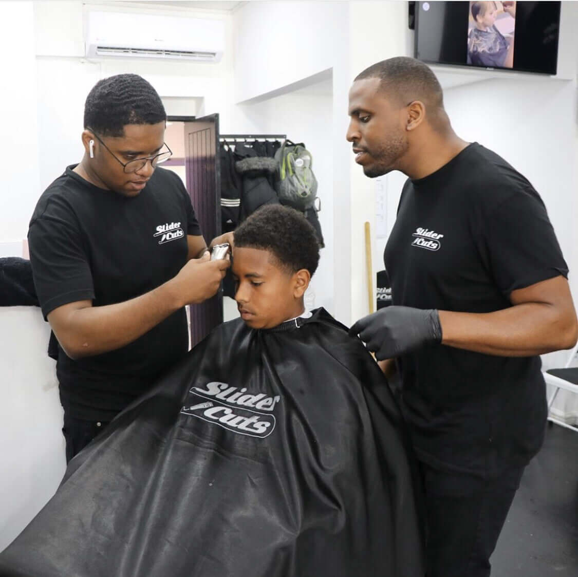 CAPE KINGS PREMIUM CAPES made for slider cuts